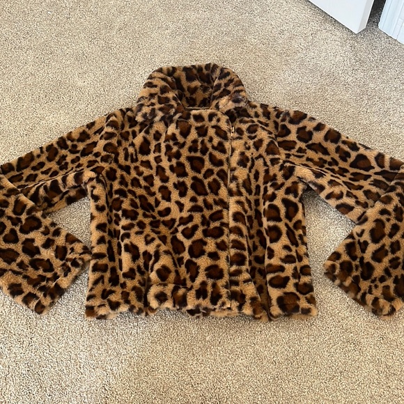 Cheetah Jacket - Picture 3 of 3